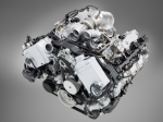 Новый двигатель M Power для BMW X6 M и BMW X5 M::Для BMW X5 M и BMW X6 М был разработан новый высокомощный двигатель V8, мощностные характеристики которого точно «подогнаны» под характер обеих моделей Новый двигатель M Power для BMW X6 M и BMW X5 M
